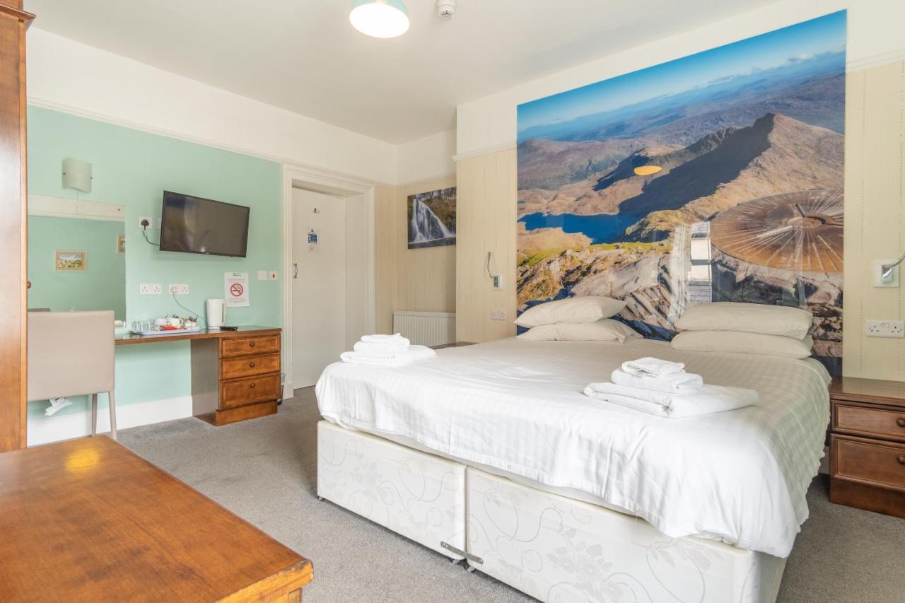 Padarn Hotel ลานเบอริส ภายนอก รูปภาพ